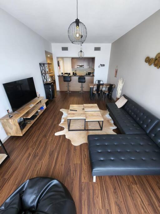 Cozy 1Br In Iconic Tower Lejlighed Abu Dhabi Eksteriør billede