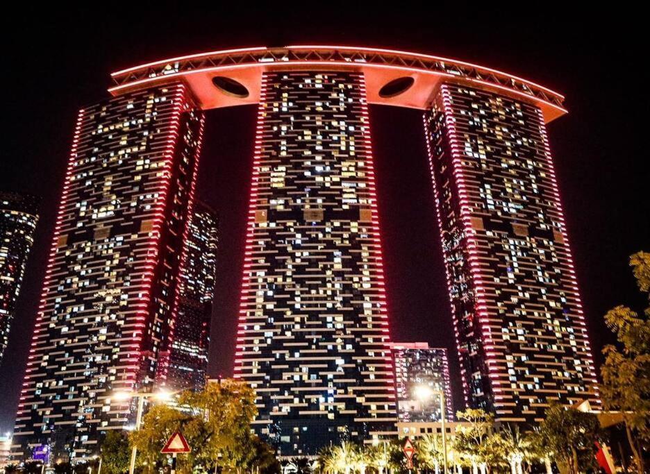 Cozy 1Br In Iconic Tower Lejlighed Abu Dhabi Eksteriør billede